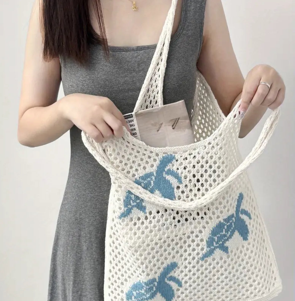 Hollow Knitted Women Handheld Beach Bag.
